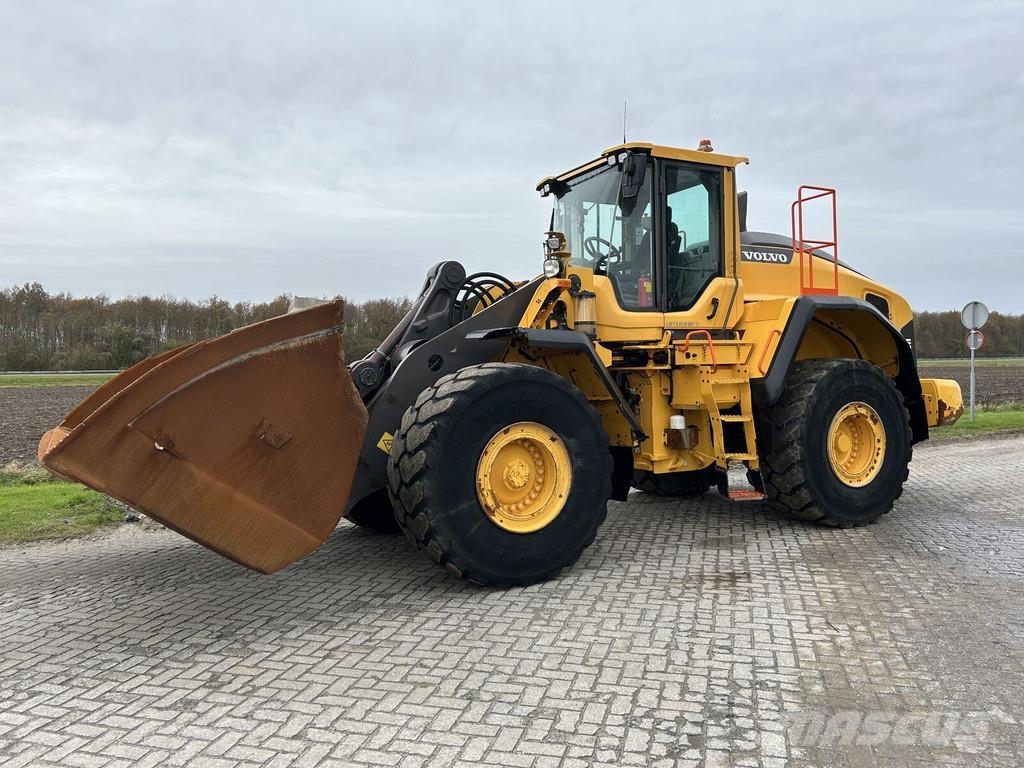 Volvo L150H Naudoti ratiniai krautuvai