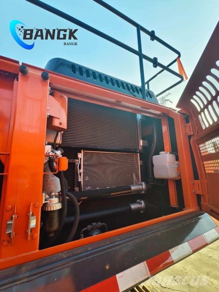 Doosan DX 300 LC Vikšriniai ekskavatoriai