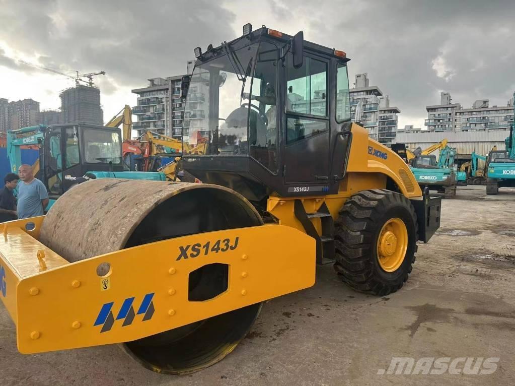 XCMG XS 143 J Vieno būgno volai