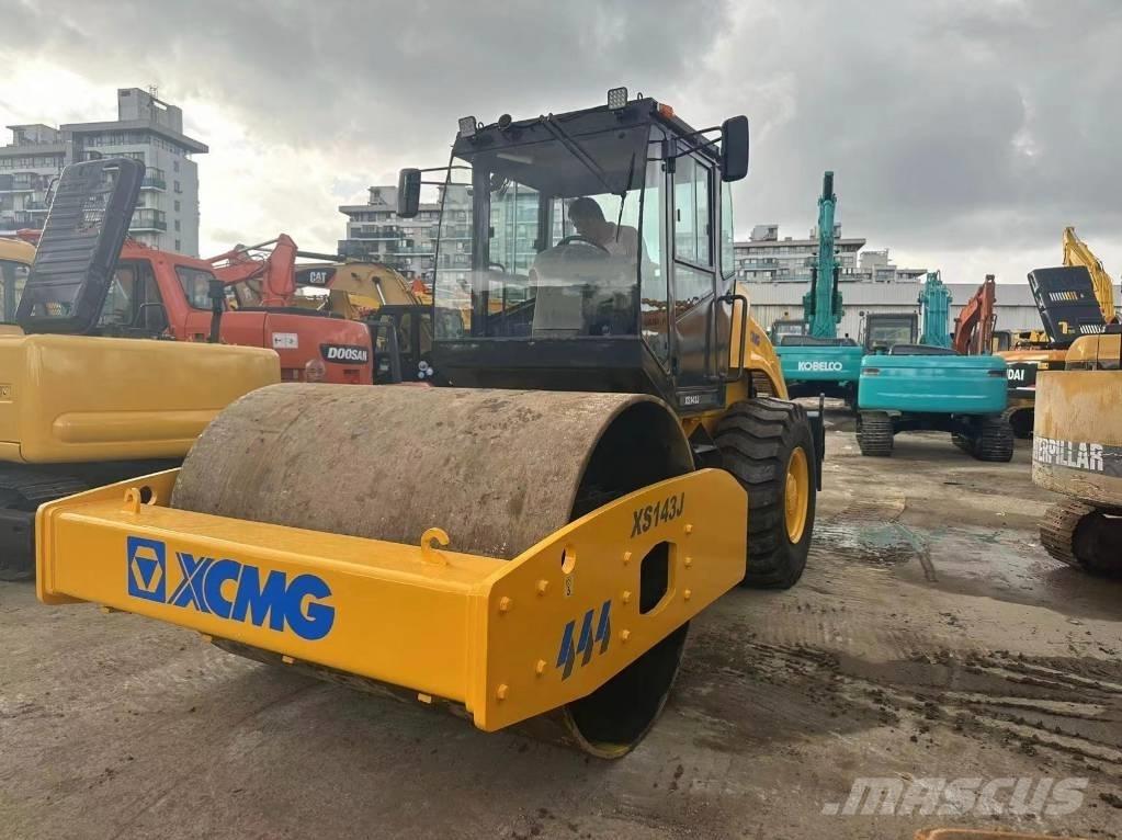 XCMG XS 143 J Vieno būgno volai