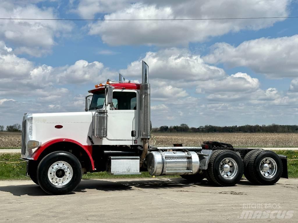 Peterbilt 388 Naudoti vilkikai
