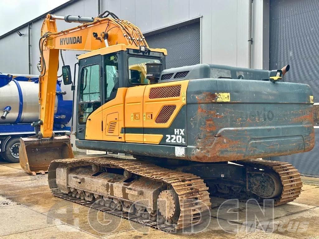 Hyundai HX220L Vikšriniai ekskavatoriai