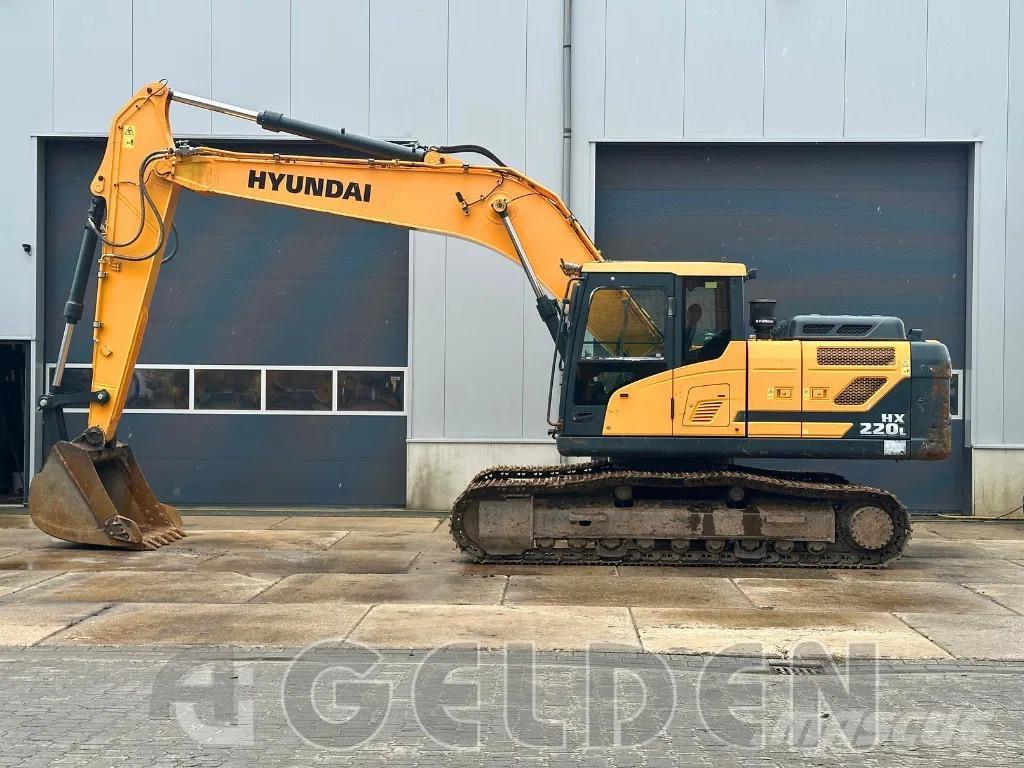 Hyundai HX220L Vikšriniai ekskavatoriai