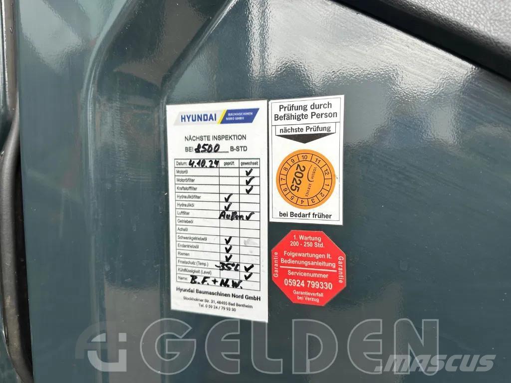 Hyundai HX220L Vikšriniai ekskavatoriai