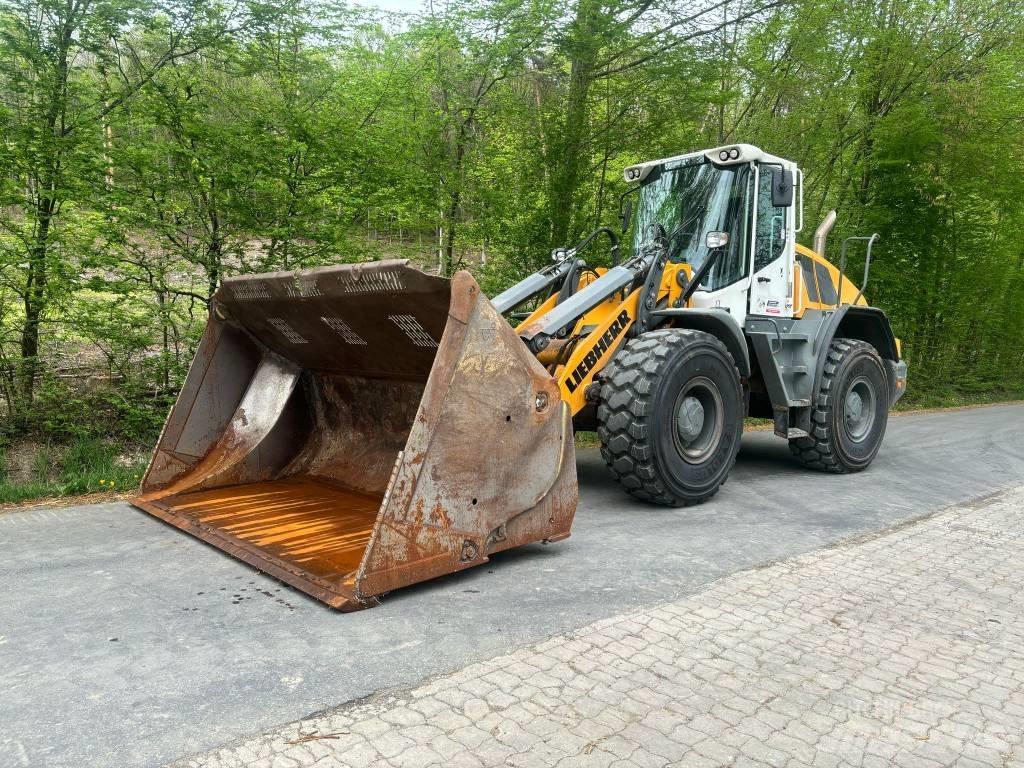 Liebherr L546 Naudoti ratiniai krautuvai