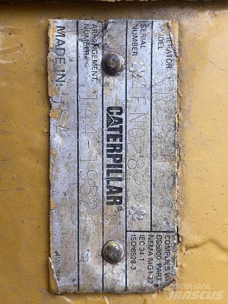 CAT XQ 2000 Dyzeliniai generatoriai