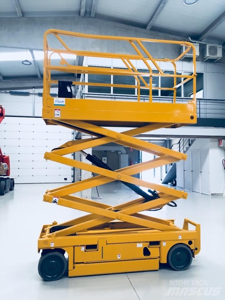 Haulotte Compact 8 Žirkliniai keltuvai