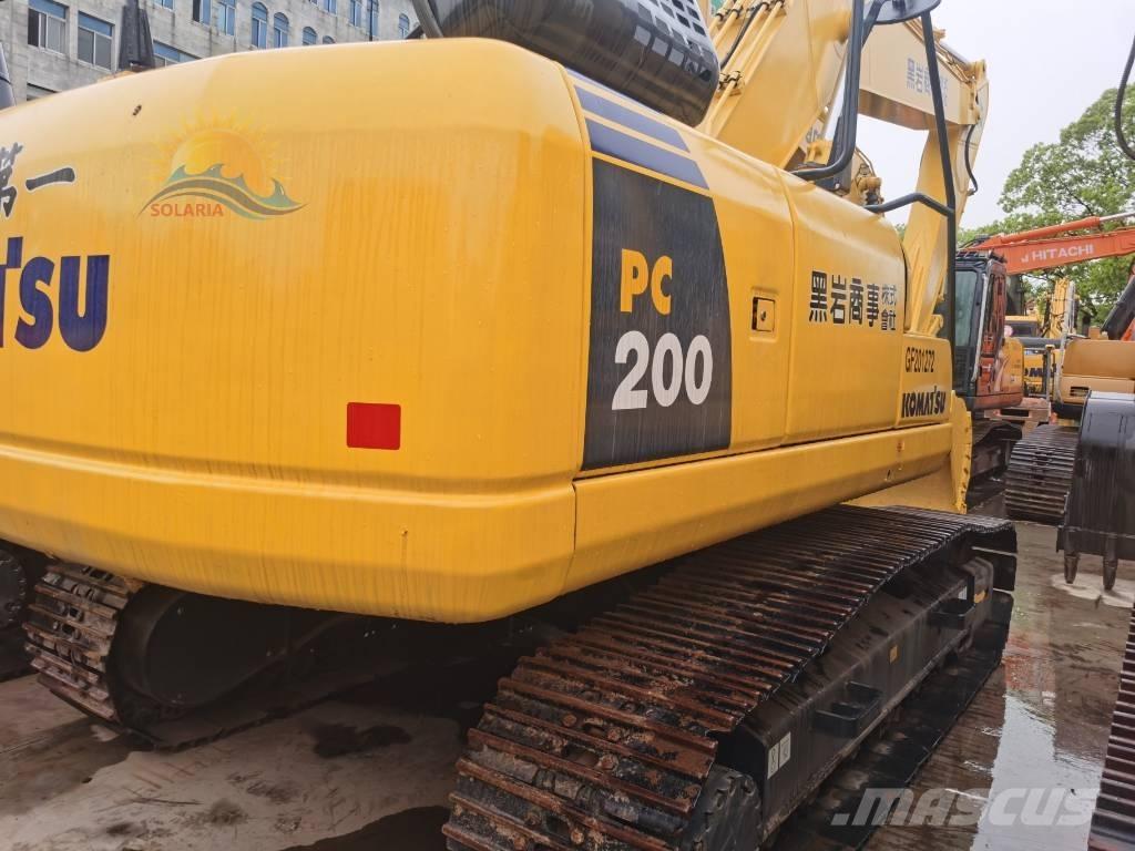 Komatsu PC 200-8 Vikšriniai ekskavatoriai