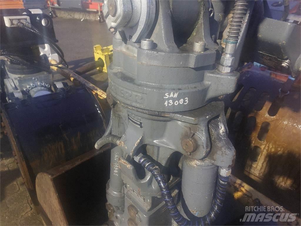 Liebherr GM 8 Priedai