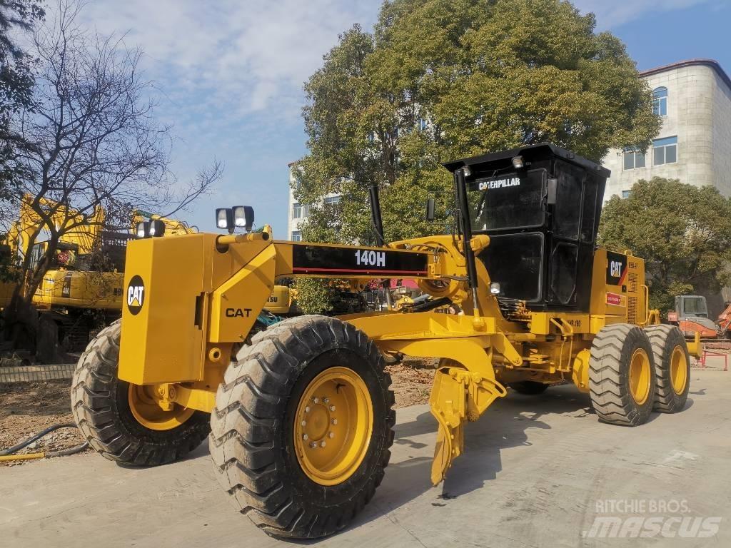 CAT 140 H Greideriai