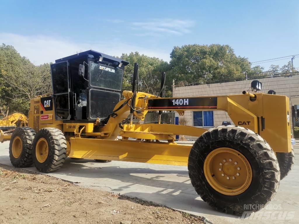 CAT 140 H Greideriai