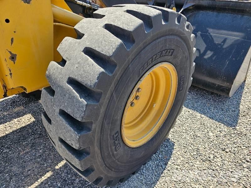 CAT IT 14 G Naudoti ratiniai krautuvai