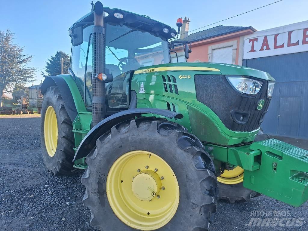 John Deere 6140 R Traktoriai