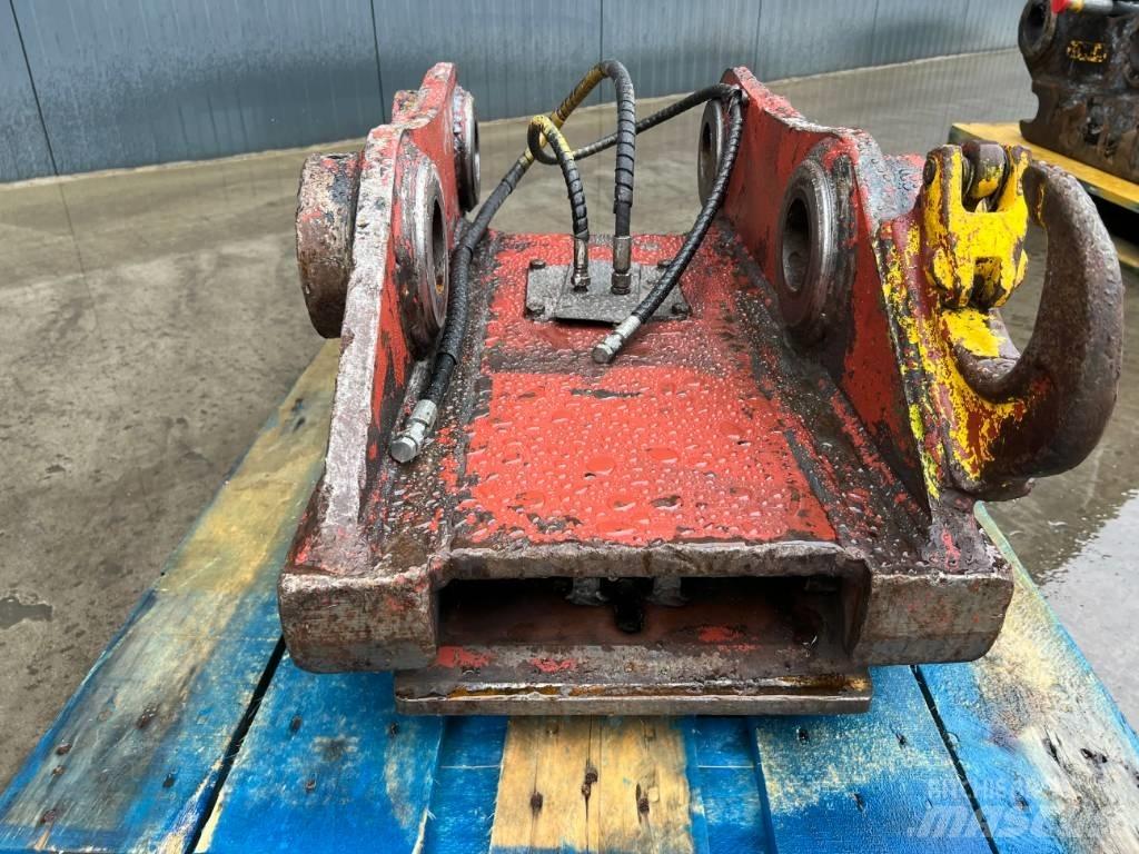 Engcon S70 - 323D Greito sujungimo jungtys