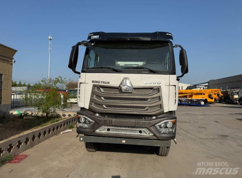 Howo NX Savivarčių priekabų vilkikai