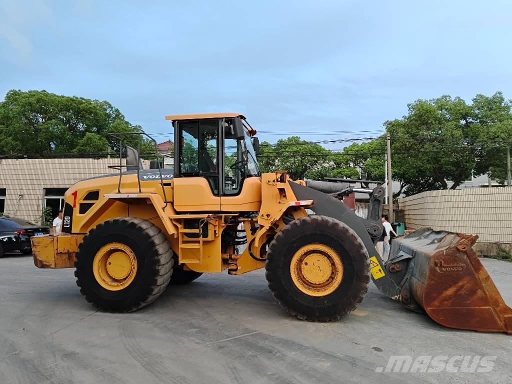 Volvo L 120 Naudoti ratiniai krautuvai