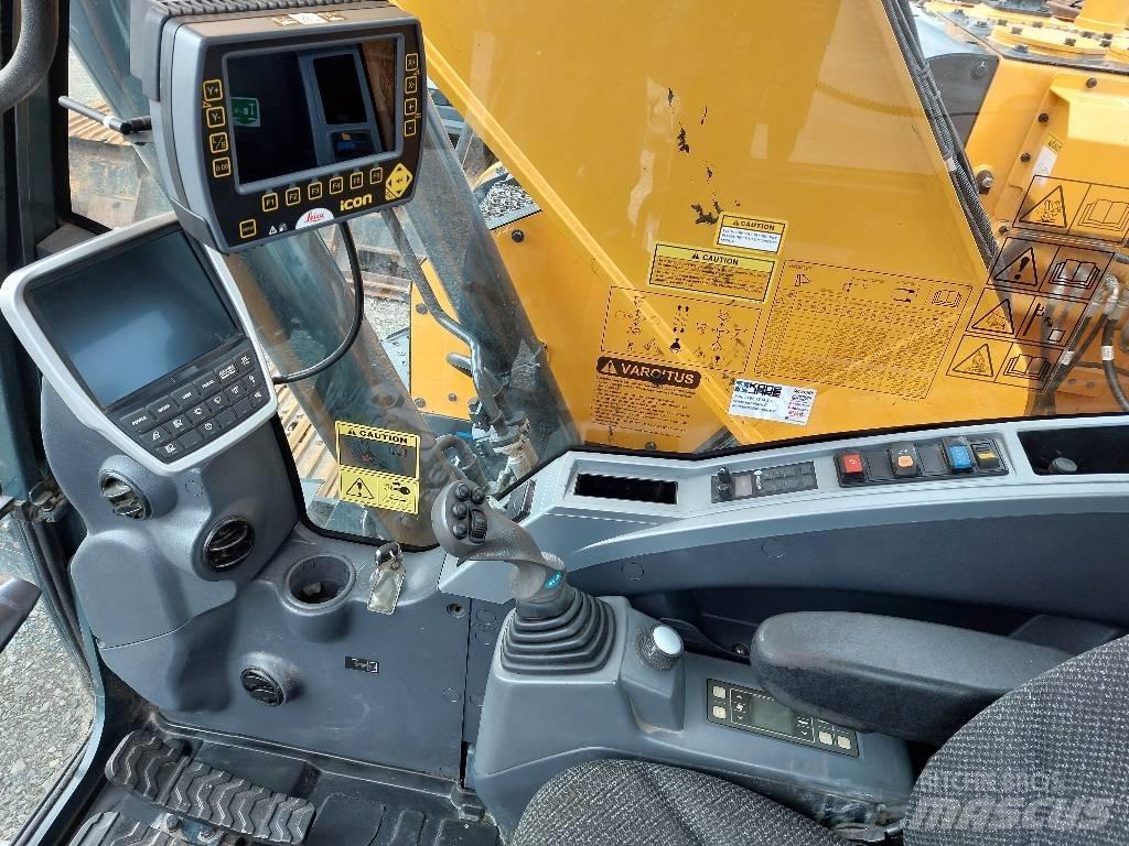 Hyundai HX 235 LCRD Vikšriniai ekskavatoriai