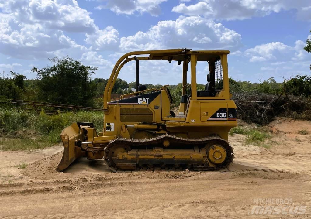 CAT D3G XL Vikšriniai buldozeriai