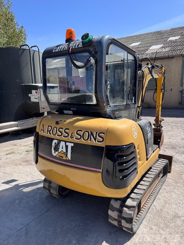 CAT 302.5 Mini ekskavatoriai < 7 t
