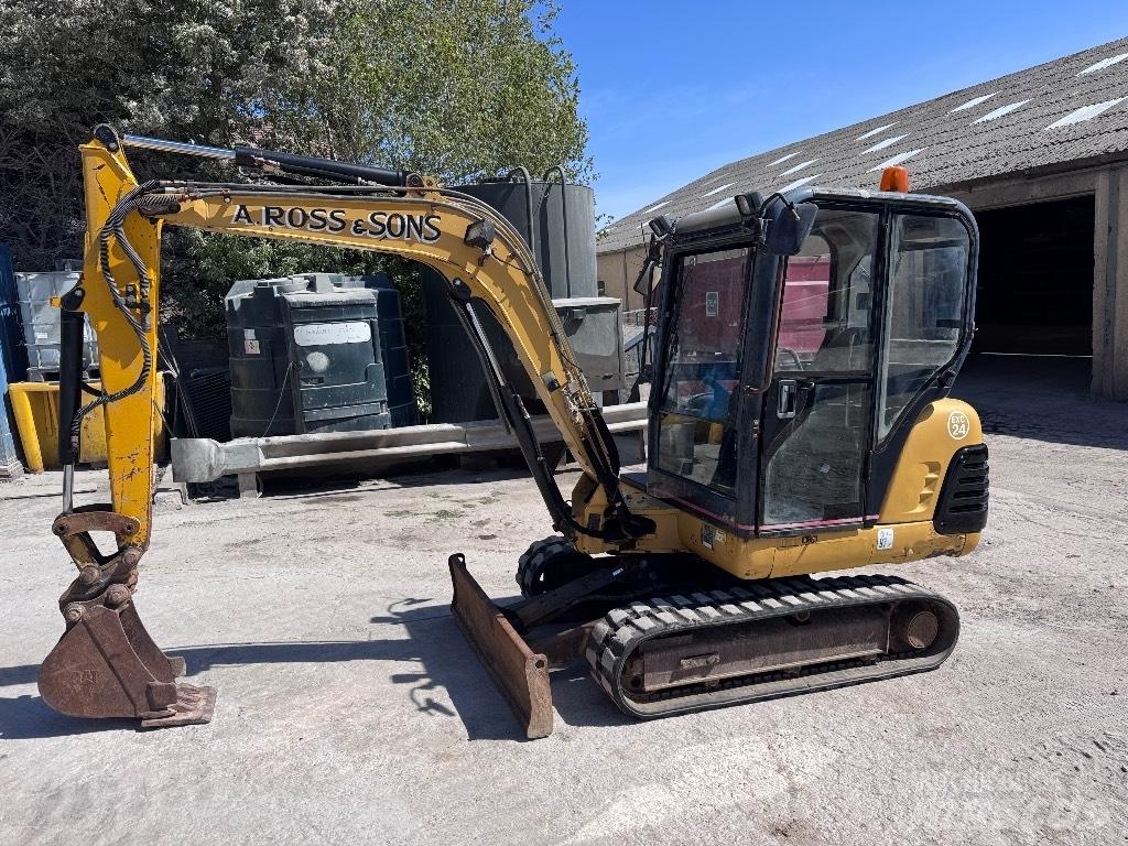 CAT 302.5 Mini ekskavatoriai < 7 t