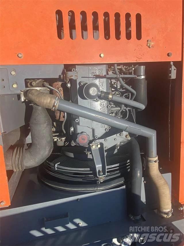 Hitachi ZX200-3G Vikšriniai ekskavatoriai