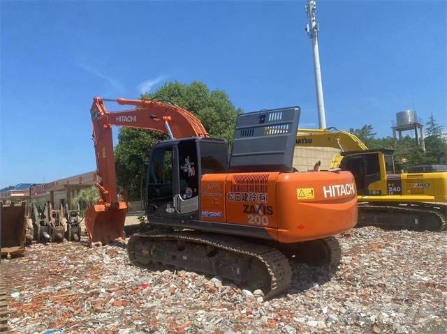 Hitachi ZX200-3G Vikšriniai ekskavatoriai