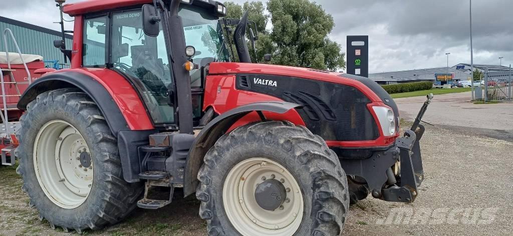 Valtra T 203 Traktoriai