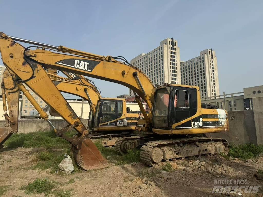 CAT 320 B L Vikšriniai ekskavatoriai