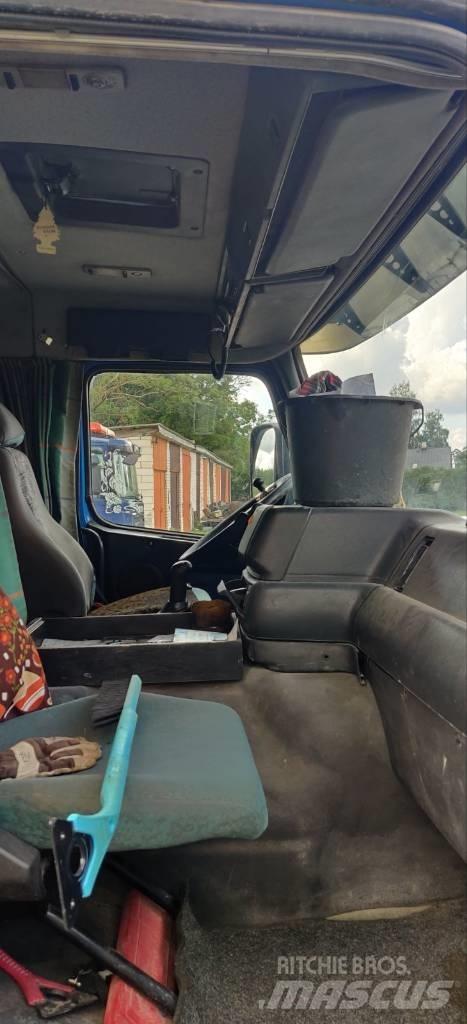Volvo FM12 Sunkvežimiai su keliamuoju kabliu