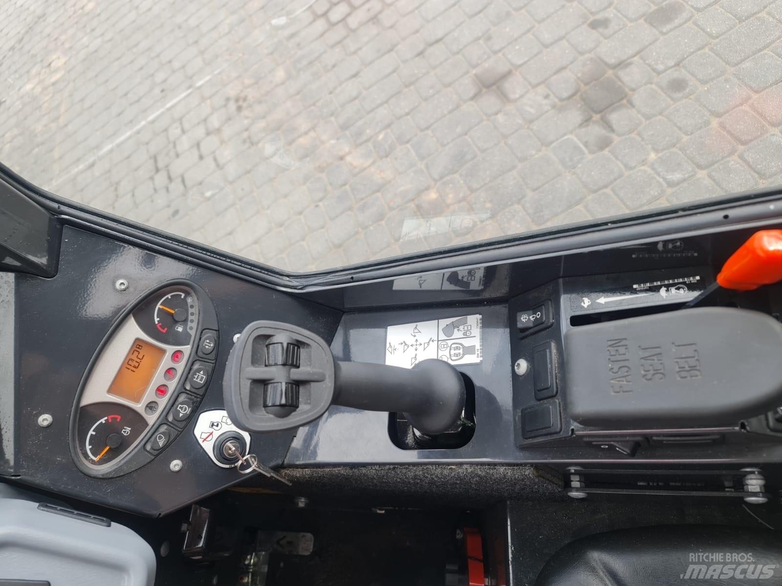Bobcat L28 Mini krautuvai