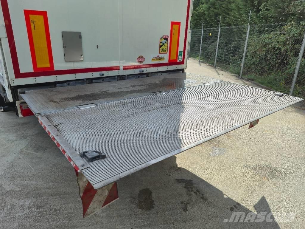 Kässbohrer Maxima Dengtos puspriekabės