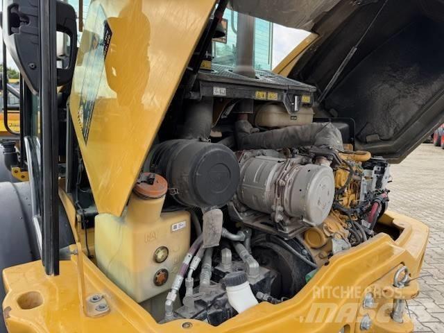 CAT 908 Naudoti ratiniai krautuvai