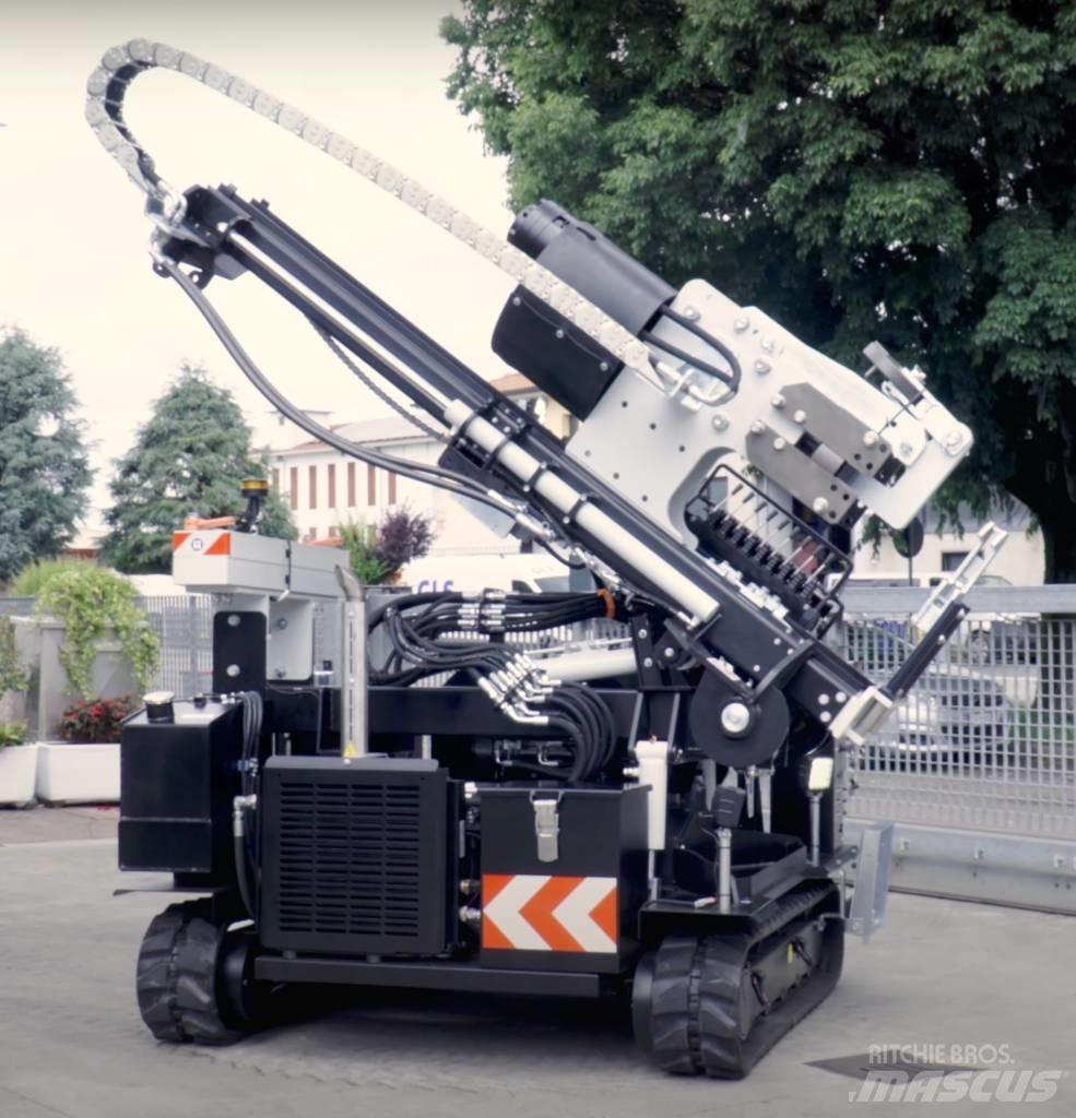  Turchi 300-F Polių kalimo technika