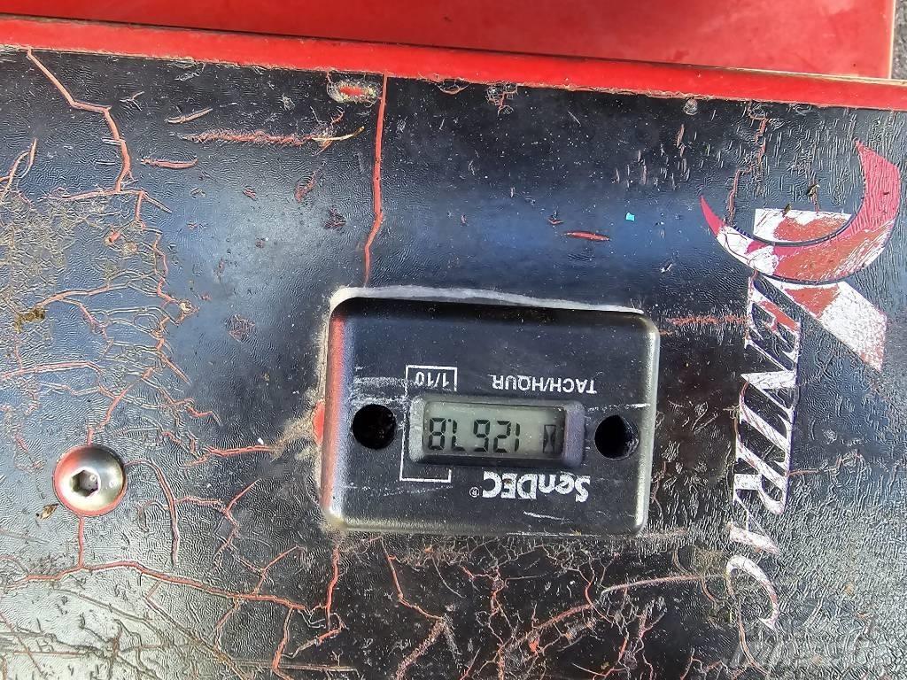 Ventrac 3200 Sodo traktoriukai-vejapjovės
