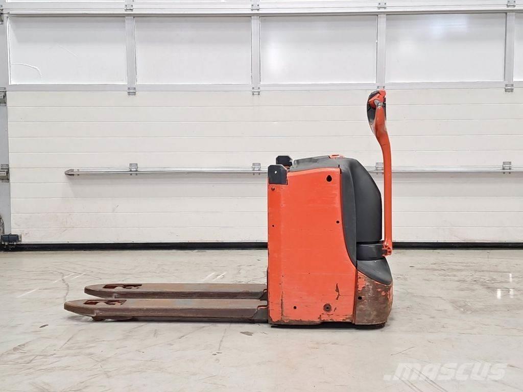 Linde T16L Mažų aukščių keltuvai