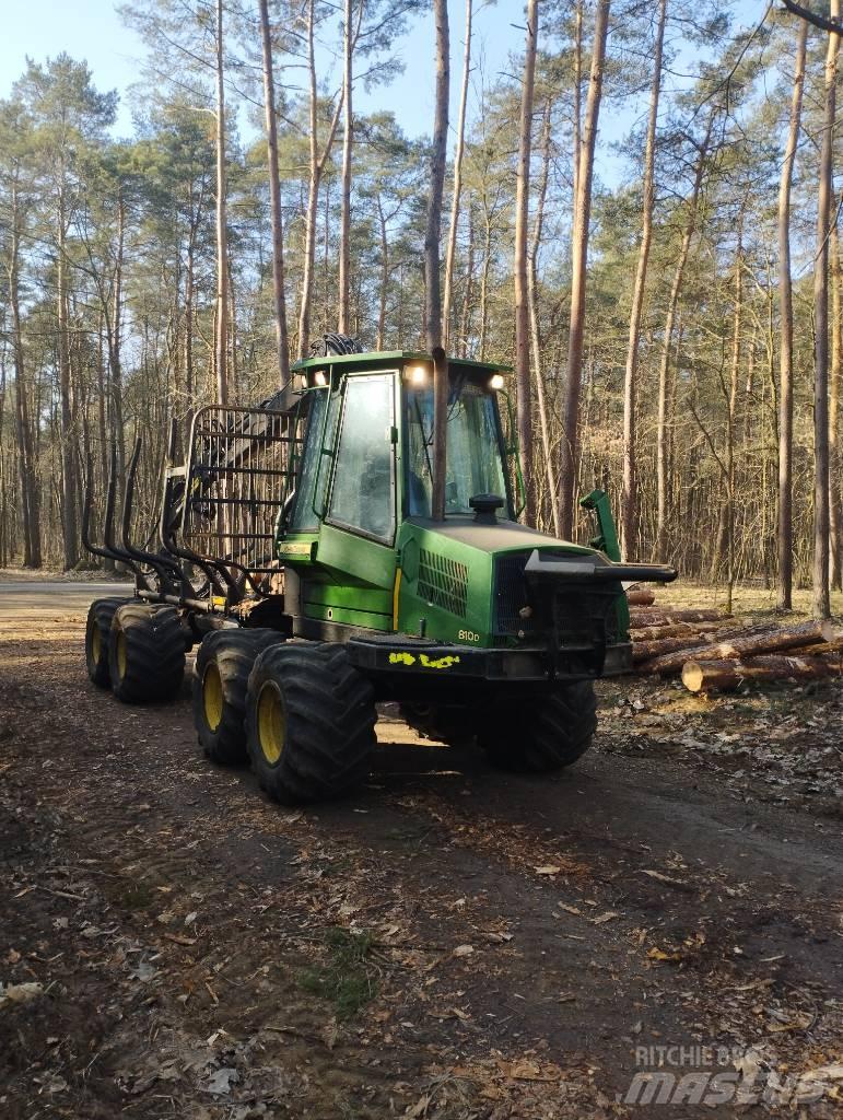 John Deere 810D Naudoti miškovežiai (Forvarderiai)