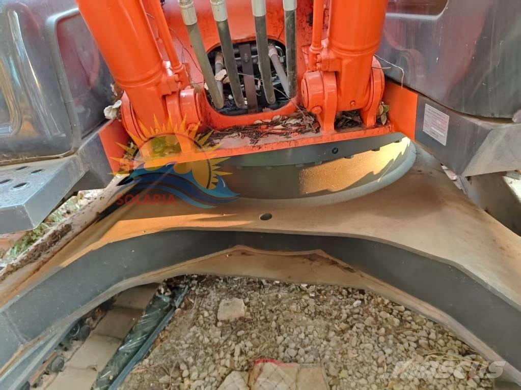 Hitachi ZX 120 Vikšriniai ekskavatoriai