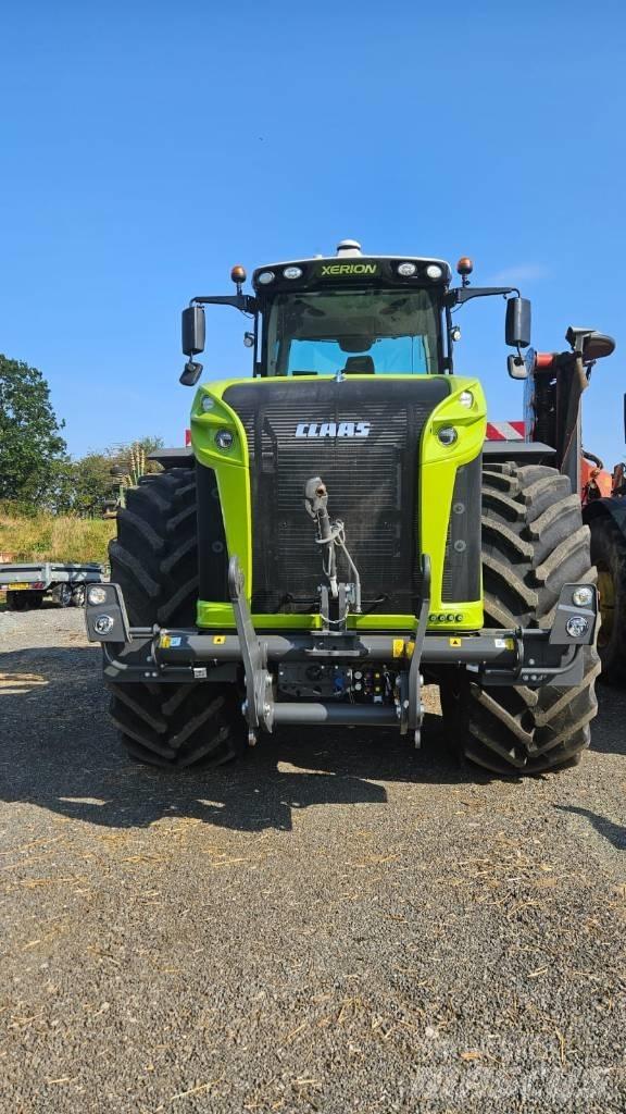CLAAS Xerion 5000 VC Traktoriai