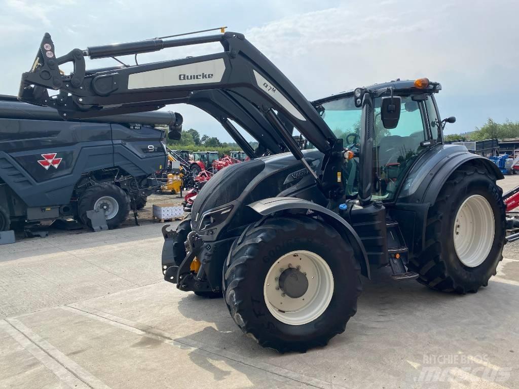 Valtra T214 Versu Traktoriai