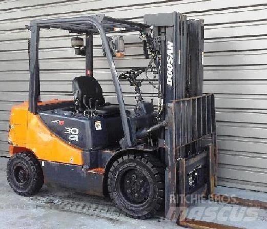 Doosan D30 S-5 Dyzeliniai krautuvai