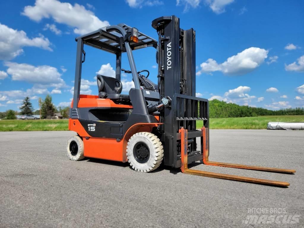 Toyota 8 FB 15 Elektriniai šakiniai krautuvai