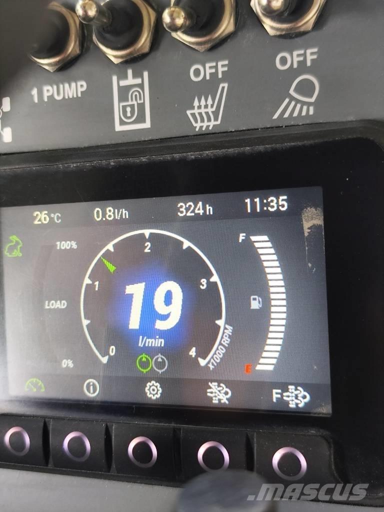 Avant 650 Daugiafunkciniai pakrovėjai