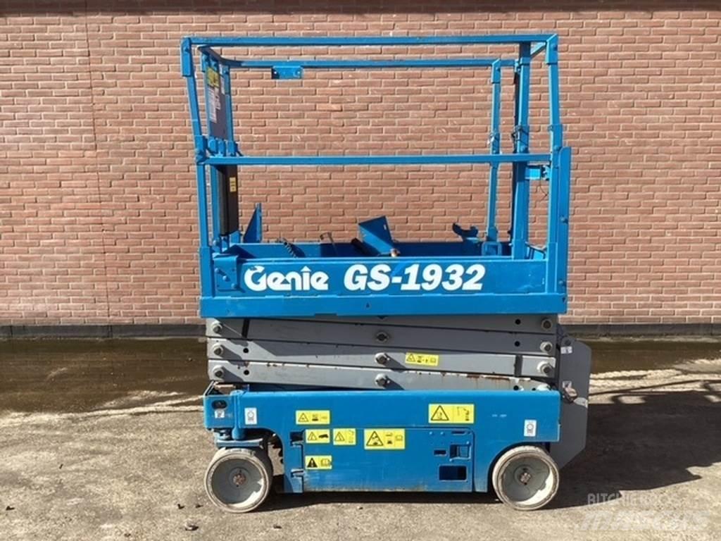 Genie GS1932 Žirkliniai keltuvai