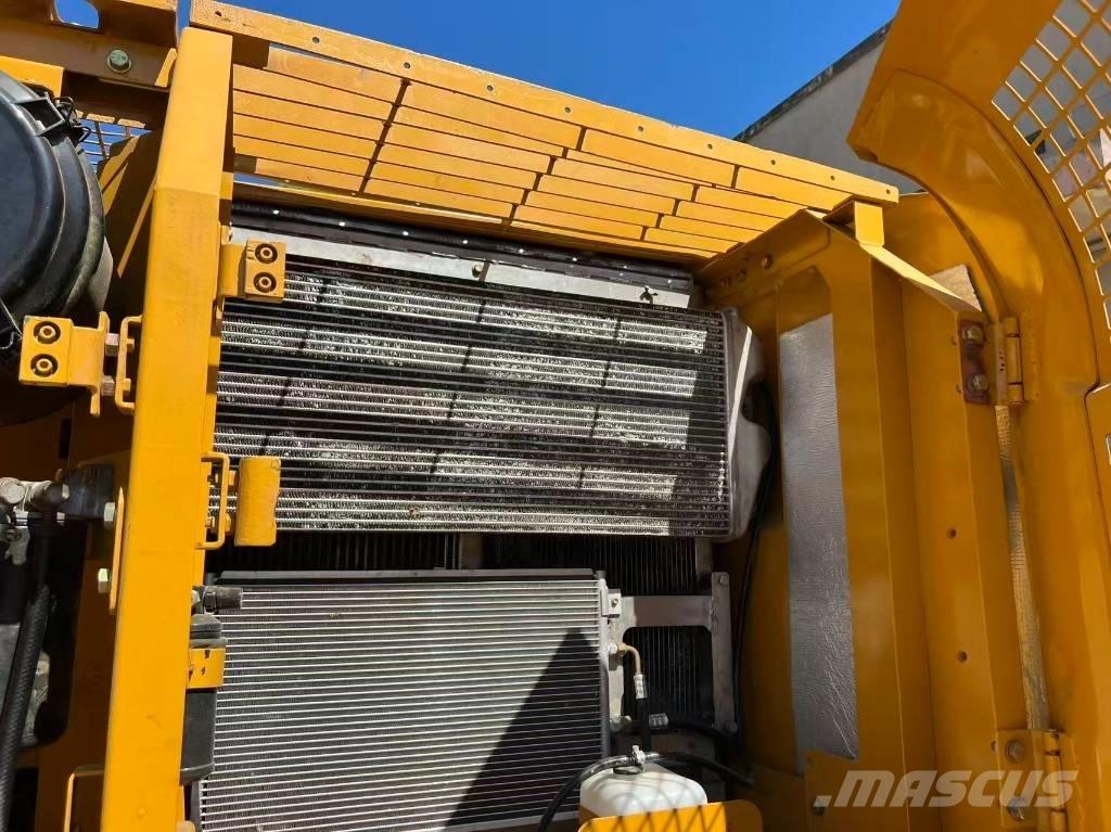 CAT 320 C L Vikšriniai ekskavatoriai
