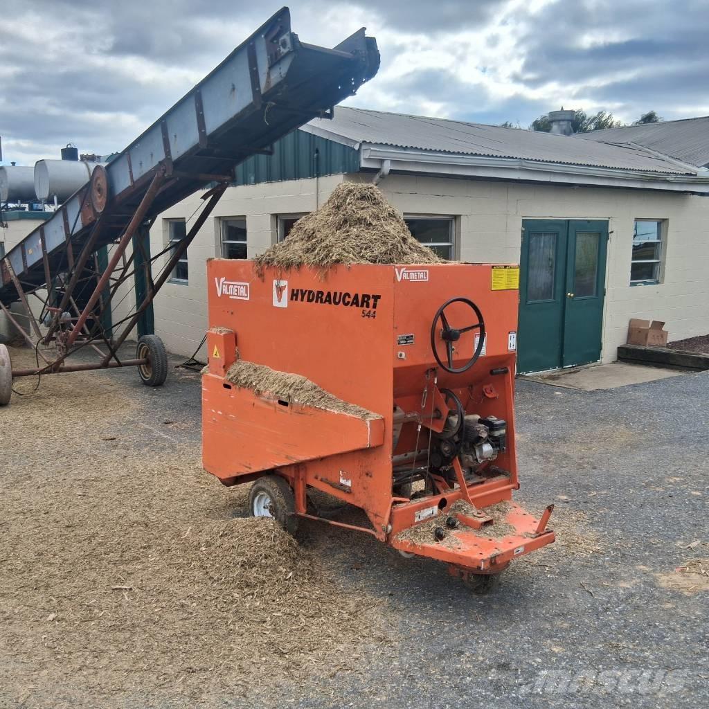 Valmetal 544 Kiti galvijų priežiūros įrengimai