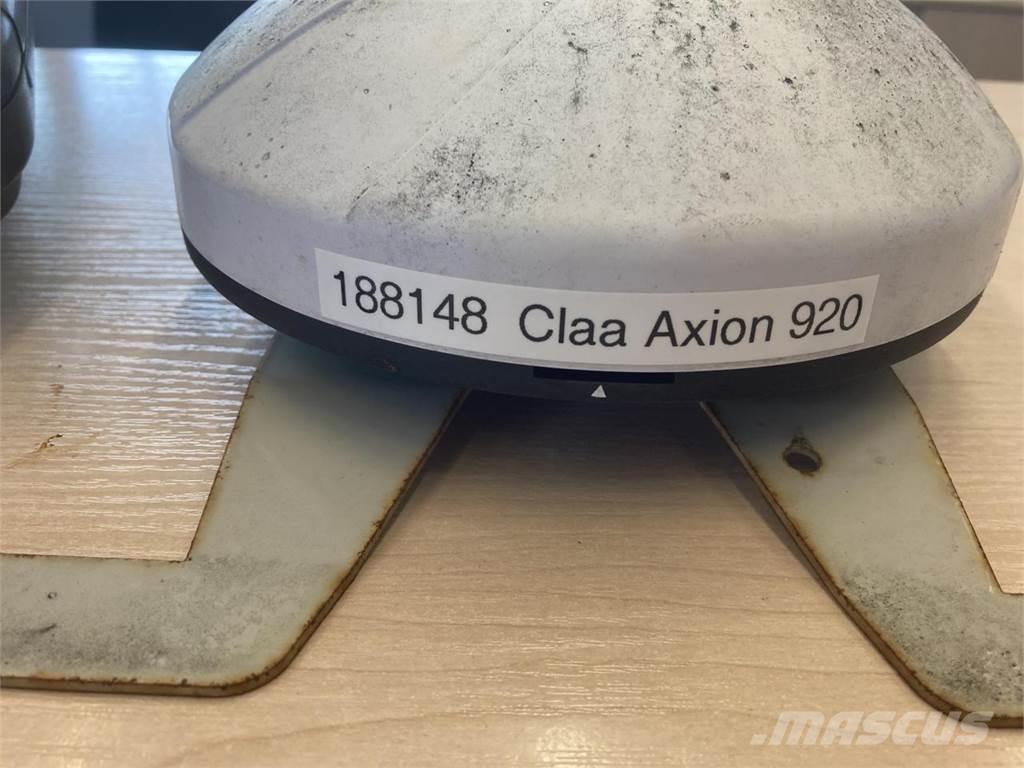 CLAAS Axion 920 Traktoriai