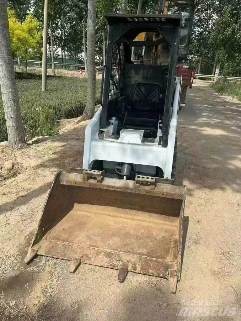 Bobcat S 70 Krautuvai su šoniniu pasukimu