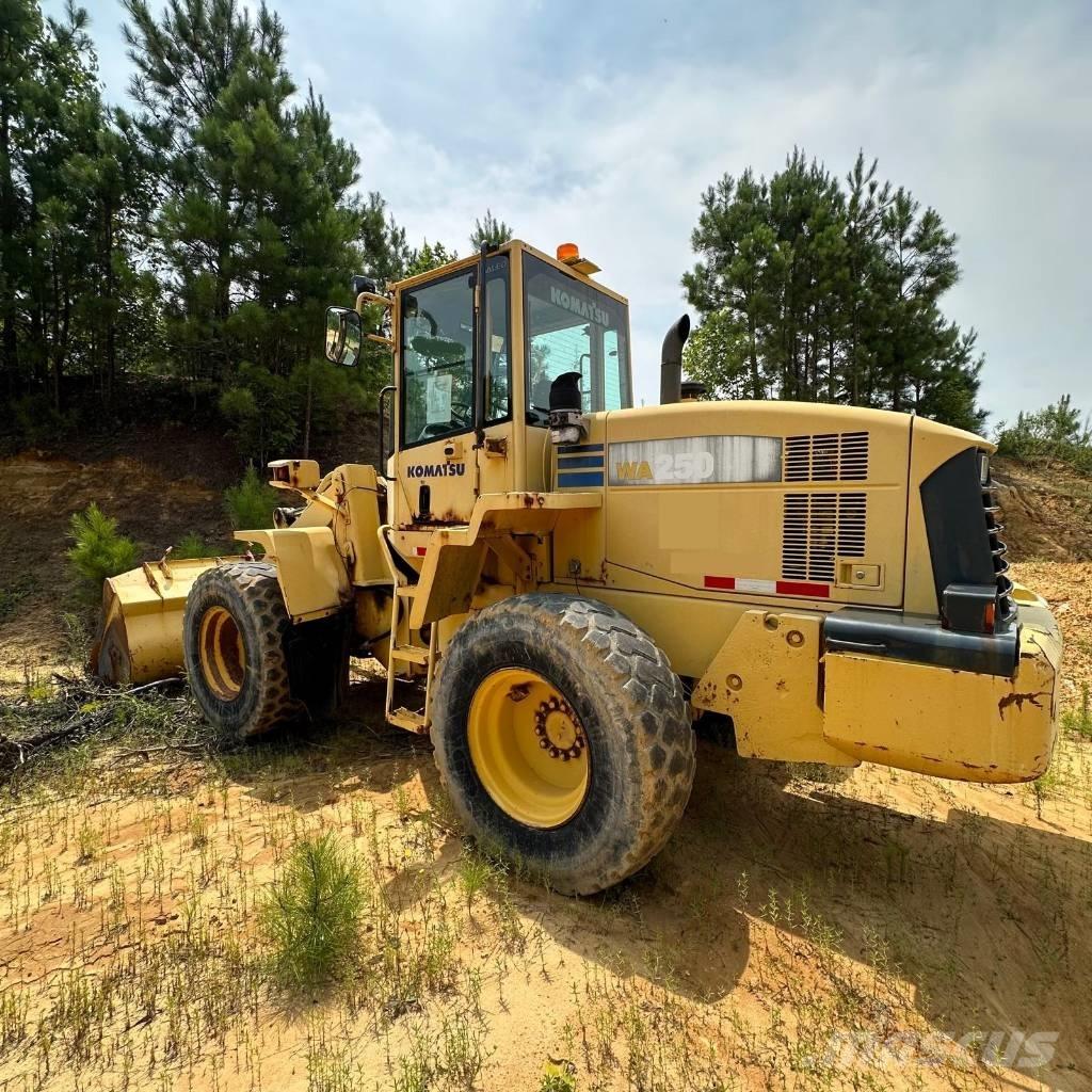 Komatsu WA 250 L-5 Naudoti ratiniai krautuvai