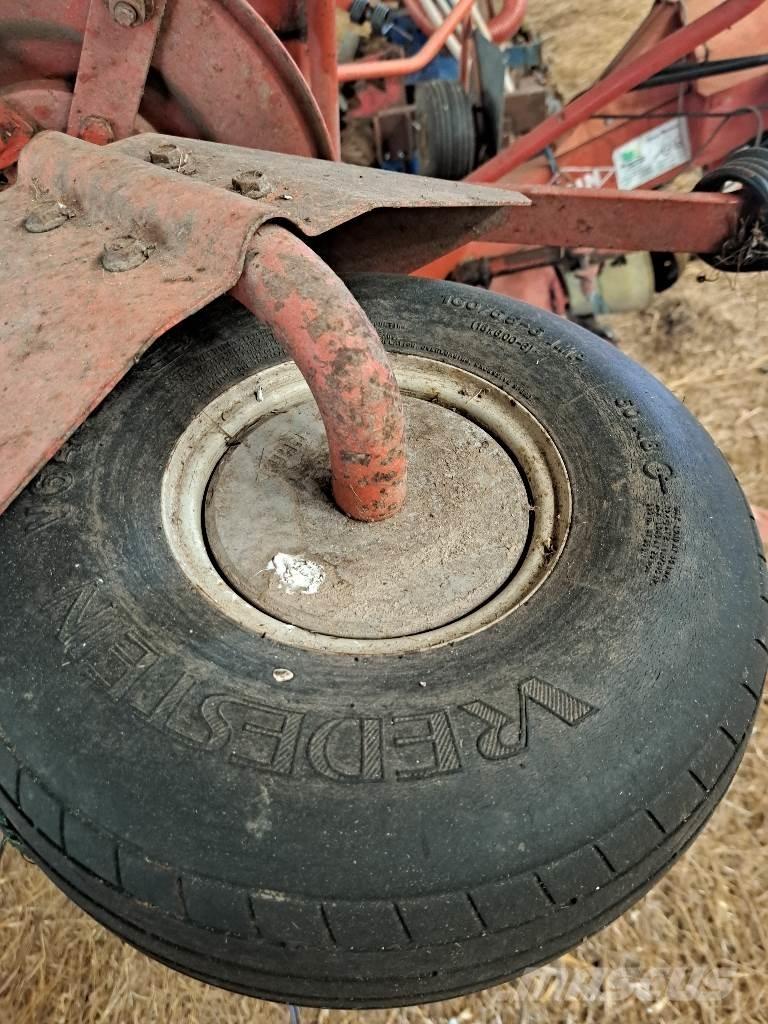 Kuhn GF8501 MH Šieno grėbliai ir vartytuvai