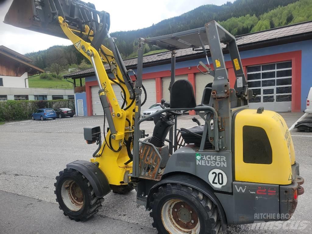 Wacker Neuson Wl25 Naudoti ratiniai krautuvai